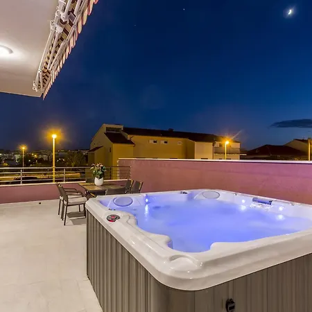 Apartmani Lukic Split Exterior photo